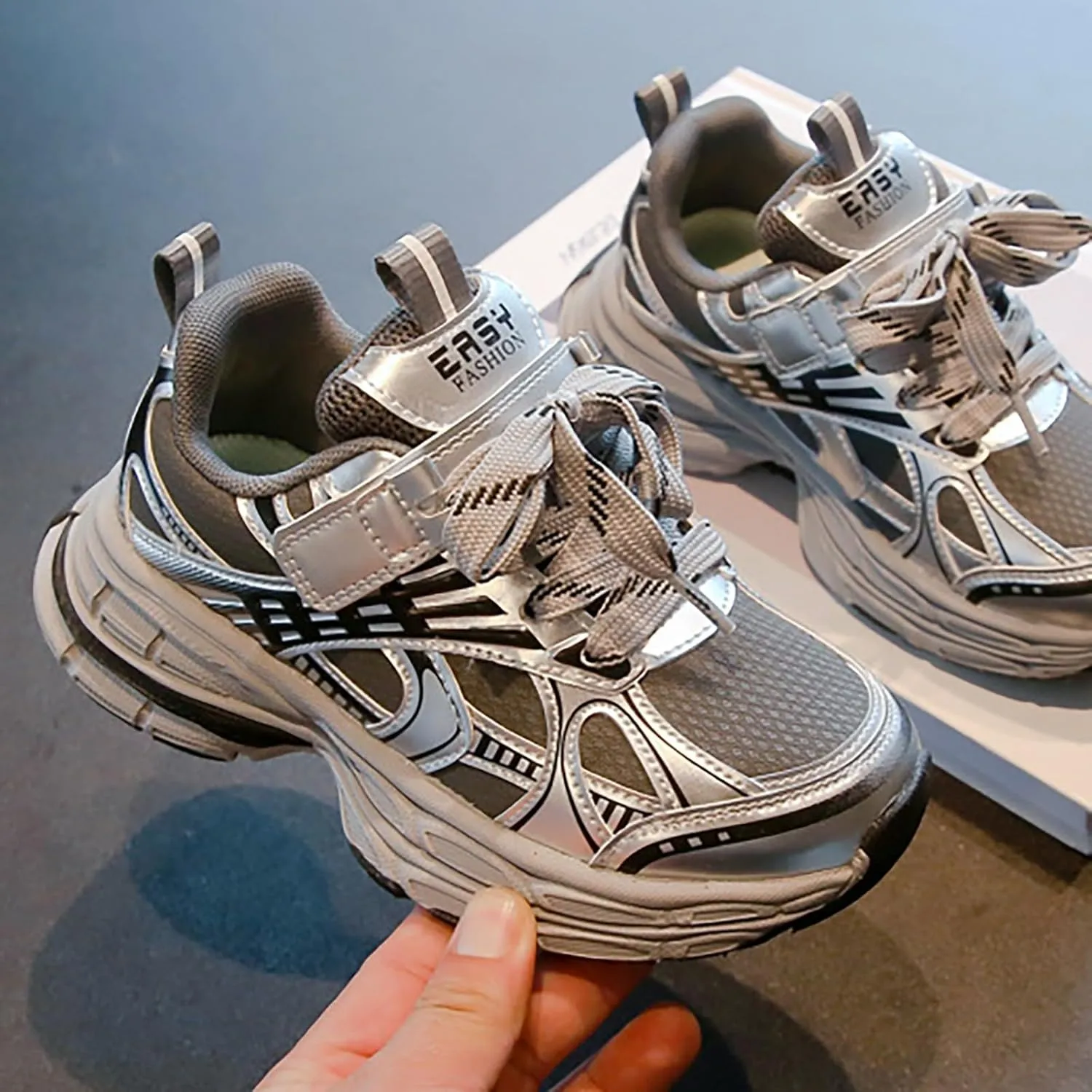 Boys Girls Kids Sneakers Tennis Running Shoes Unisex Lace-up Lightweight Breathable Walking Shoes for Kids Girls