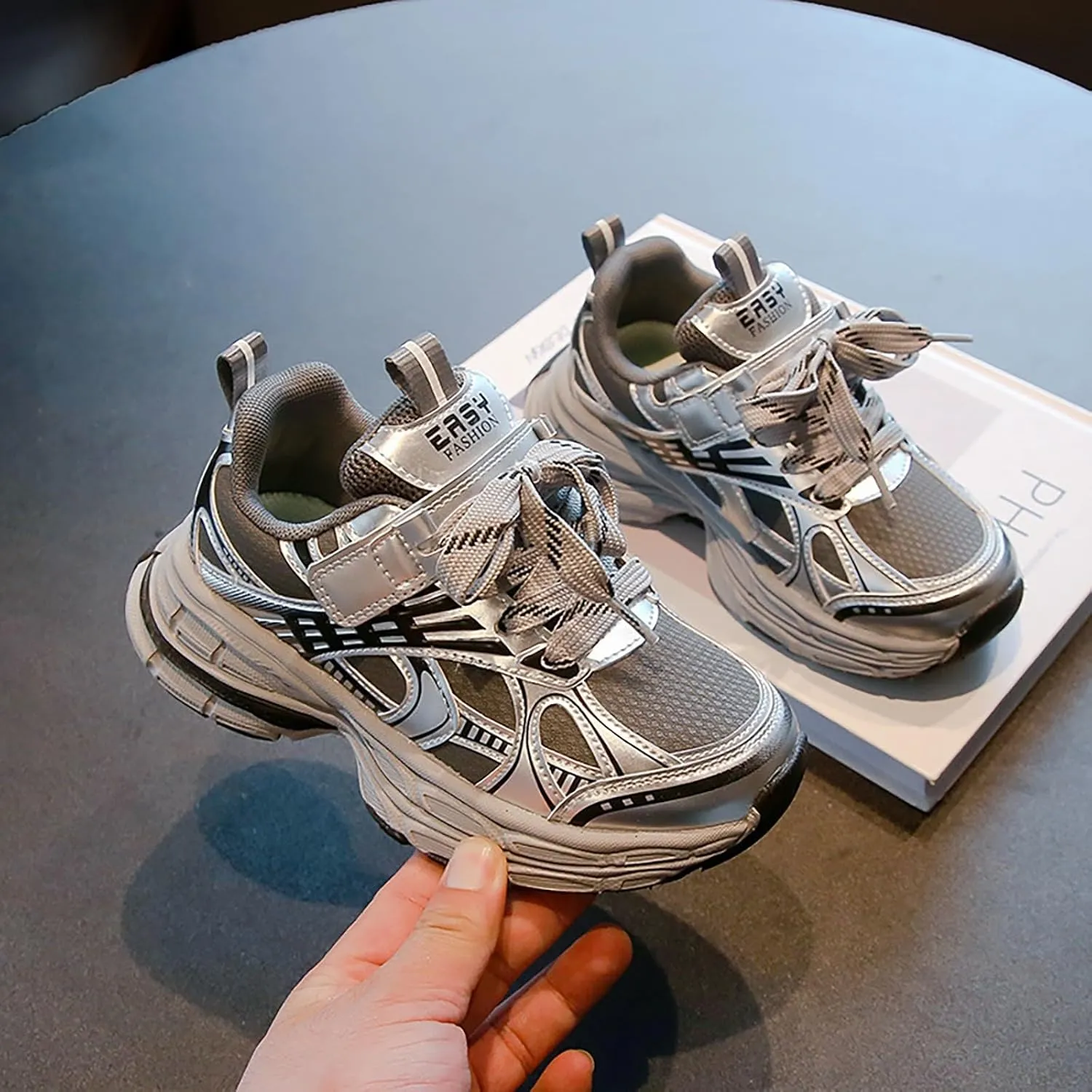 Boys Girls Kids Sneakers Tennis Running Shoes Unisex Lace-up Lightweight Breathable Walking Shoes for Kids Girls