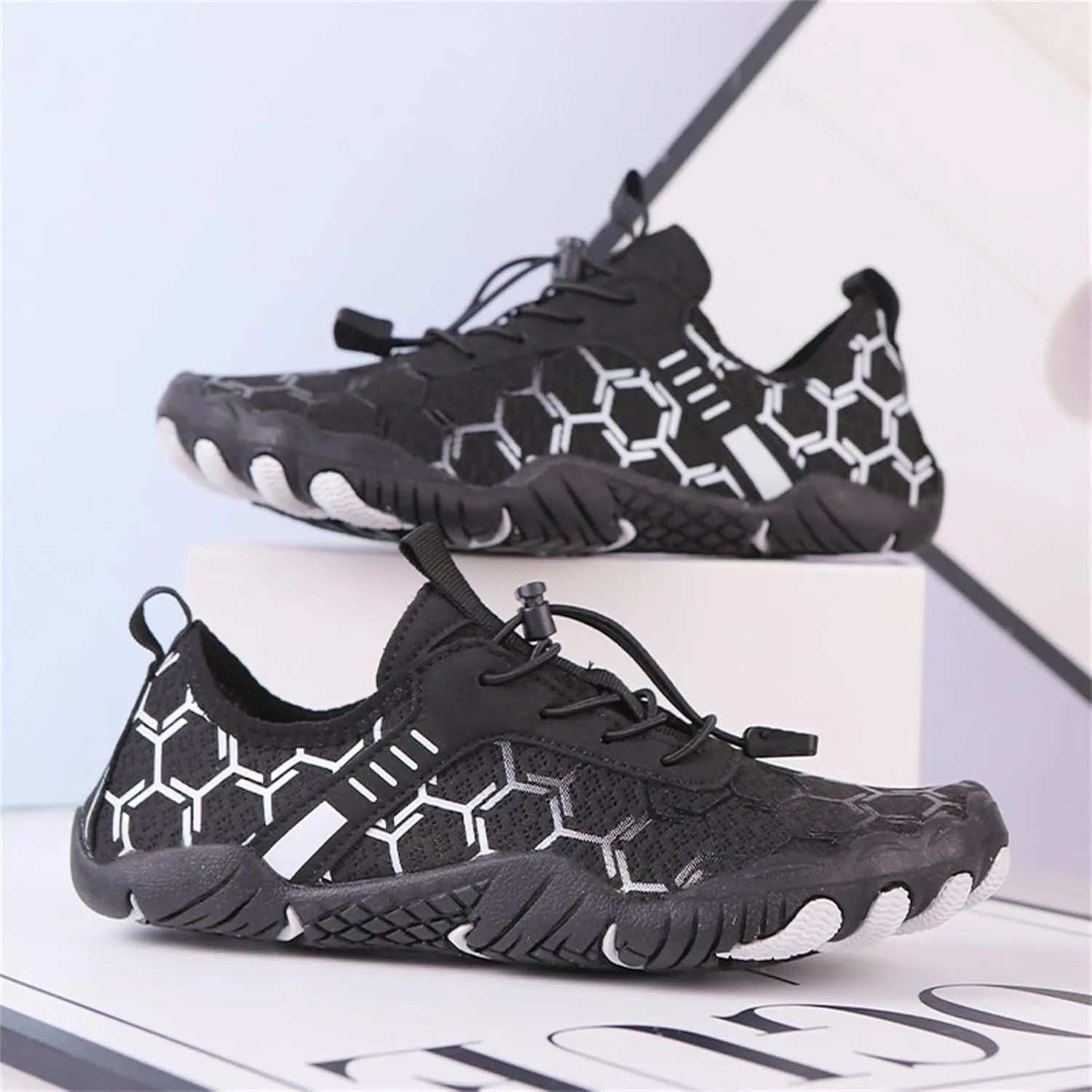 Grounded Footwear for Women Hike Barefoot Shoes Women Wide Toe Box Comfortable Water Shoes Lightweight Breathable Casual Hiking Sneakers Quick Dry Fashion Sneakers for Walking, Running, Gym Athletic