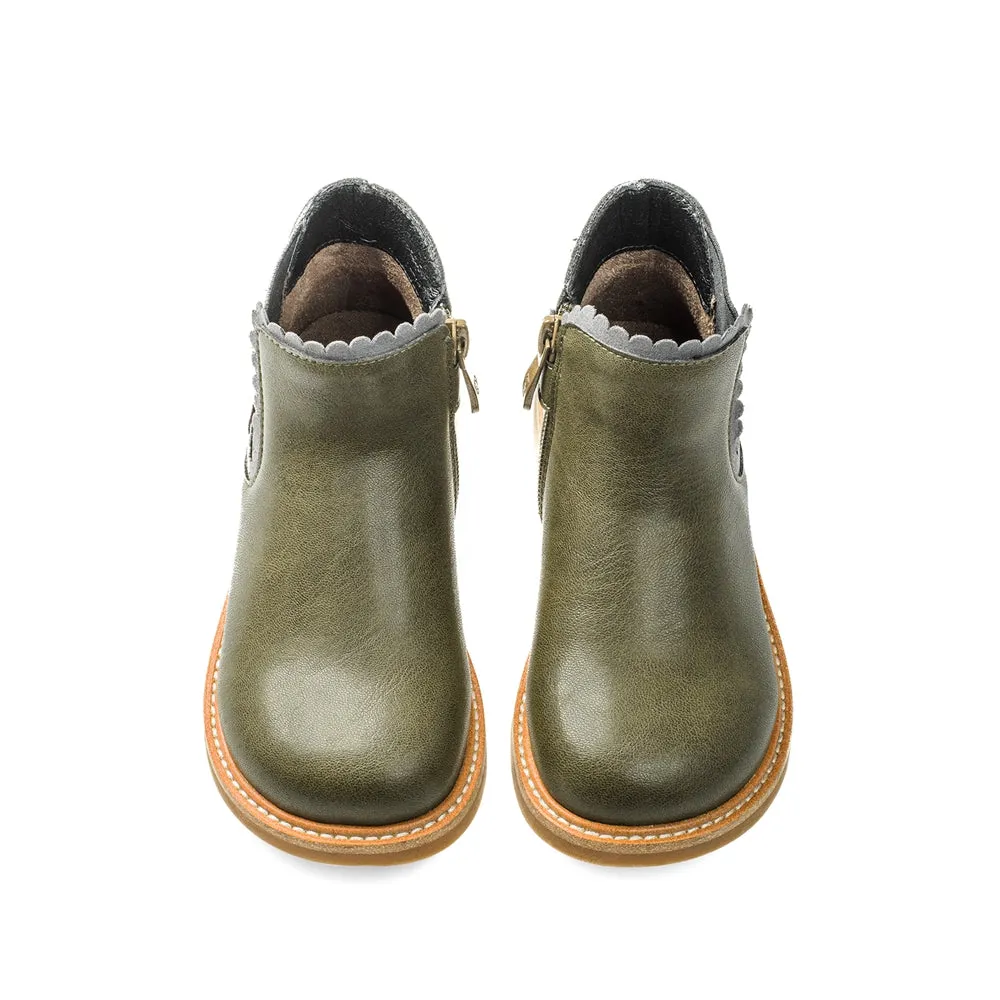 Tassel Tail Kids Chelsea Boots